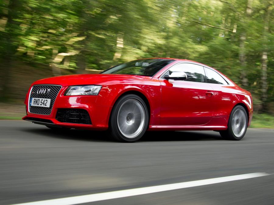  Audi RS5 Coupe 2010 года  (UK) (фото 5 из 12)